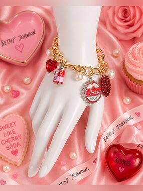 Betsey Johnson Love Spell Charm Bracelet 2026 NWT